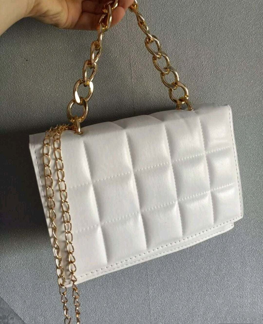 Cartera White