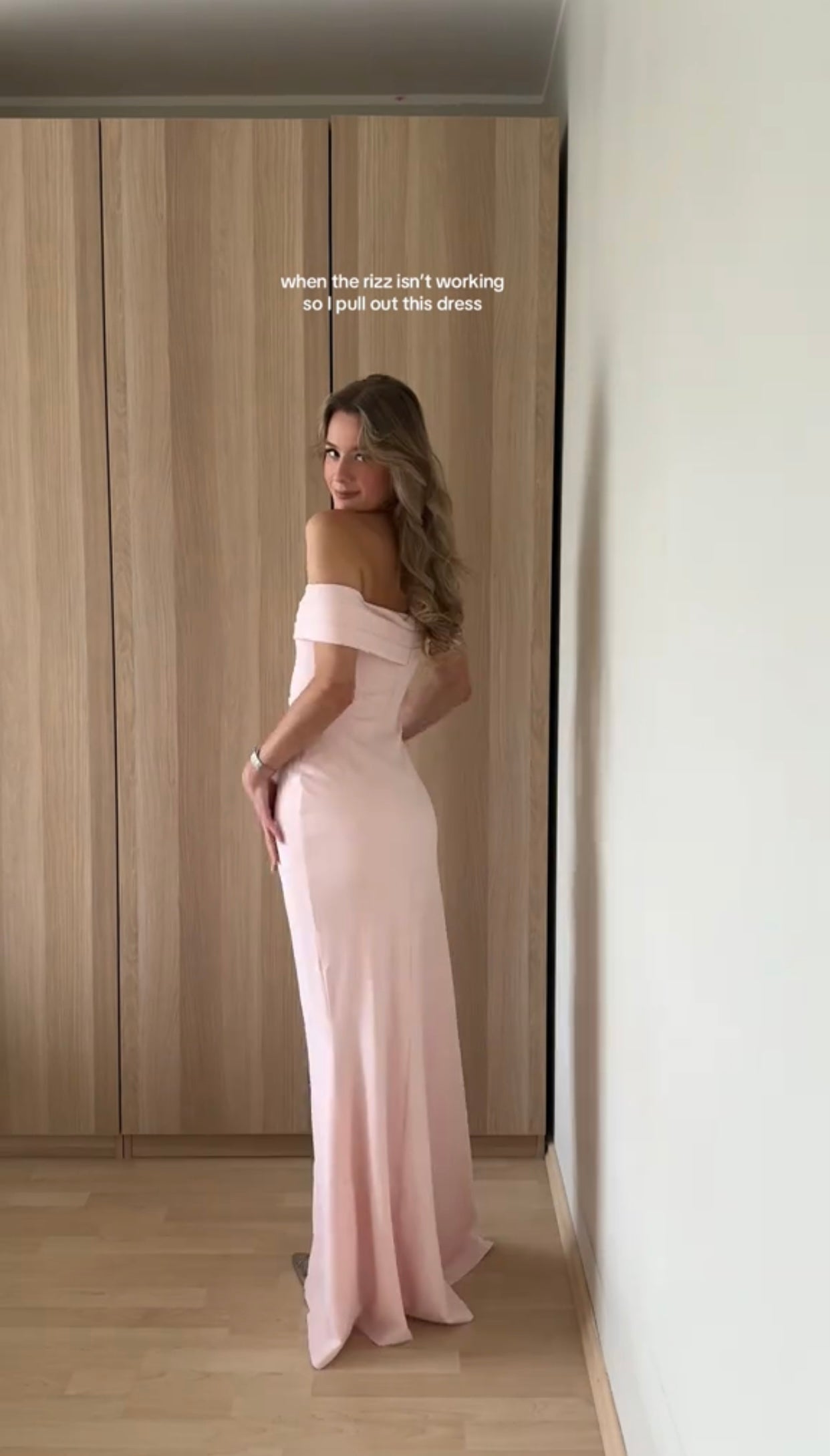 Abril Dress